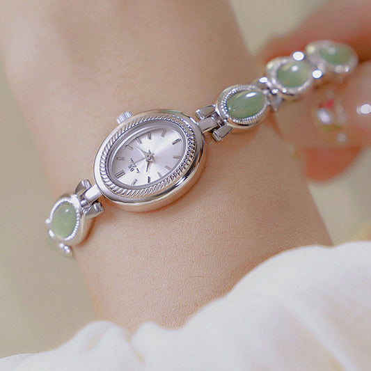 Elegant Women’s Quartz Bracelet Watch | Vintage Oval Design with Mineral Glass  | Perfect for All Occasions