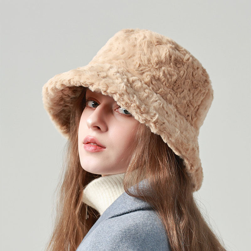 Lambswool Fisherman Hat: Cozy Winter Warmth with Fashionable Flair