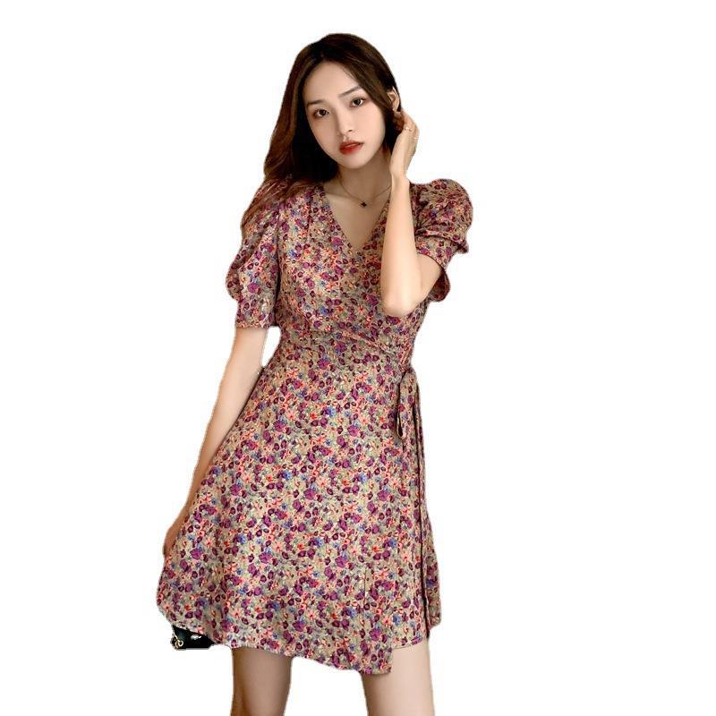 Elegant V-Neck Floral Swing Dress – Summer 2024 Collection