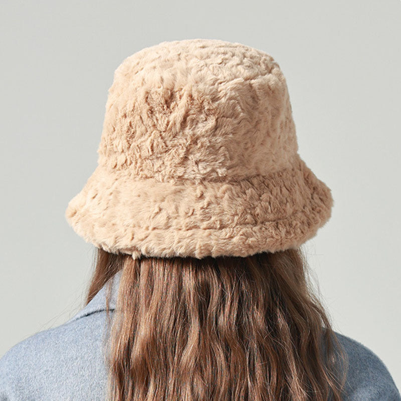 Lambswool Fisherman Hat: Cozy Winter Warmth with Fashionable Flair